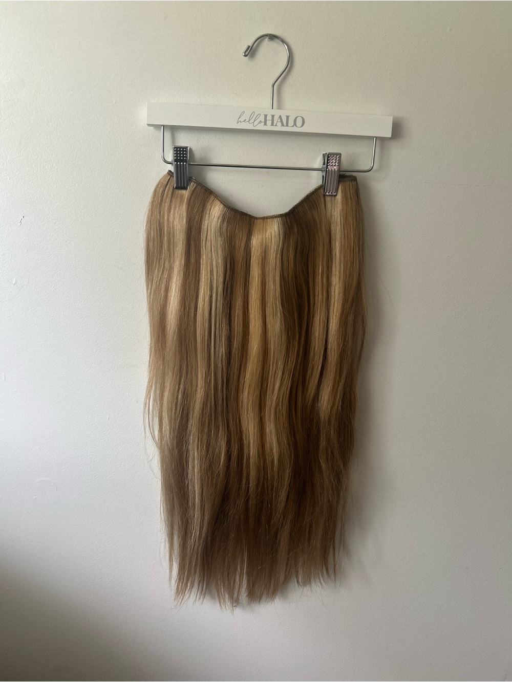 Halo Hair Extensions - Picture 2 of 5